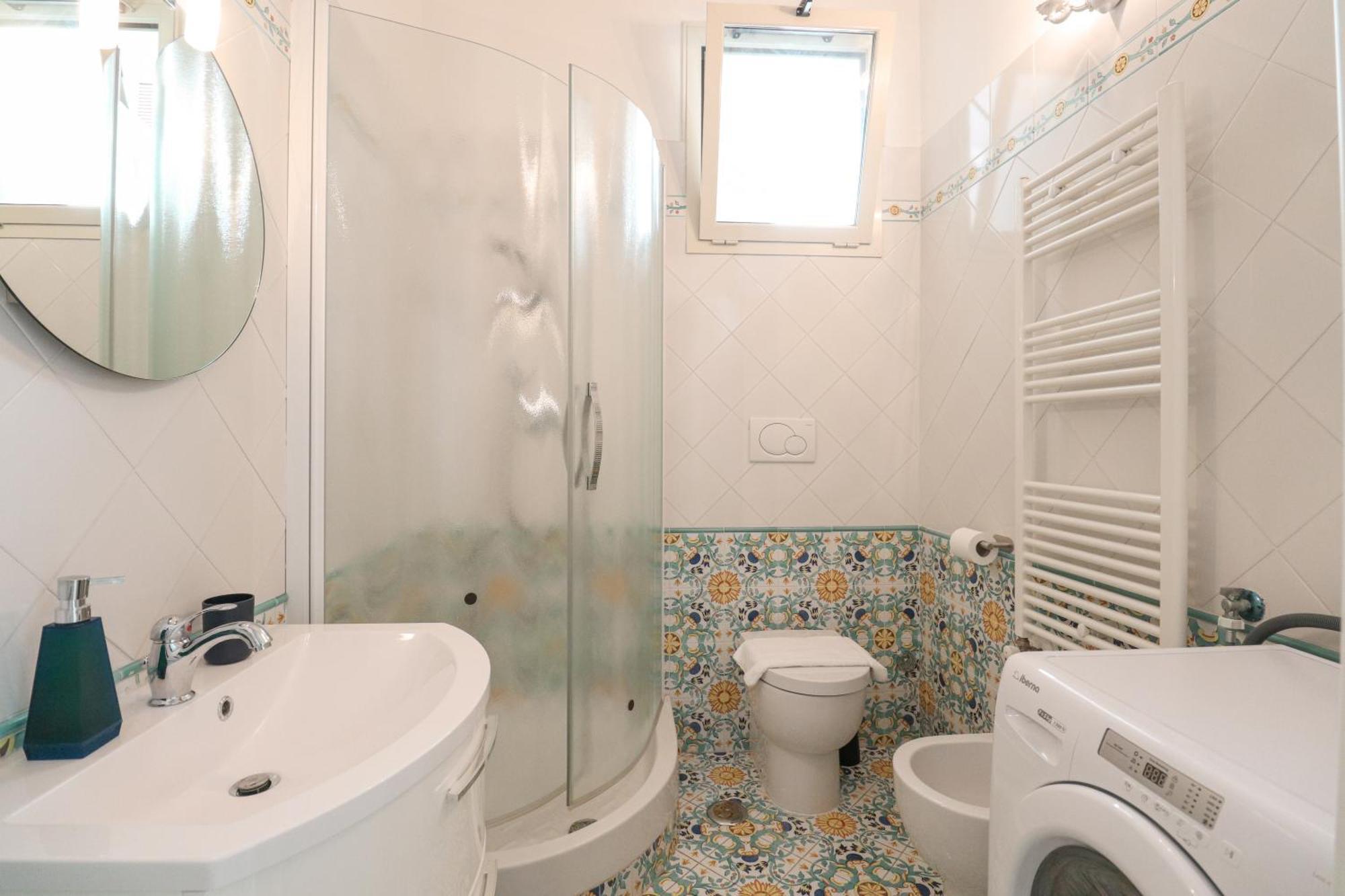 Casa Cecilia A Monti Apartment Рим Екстериор снимка