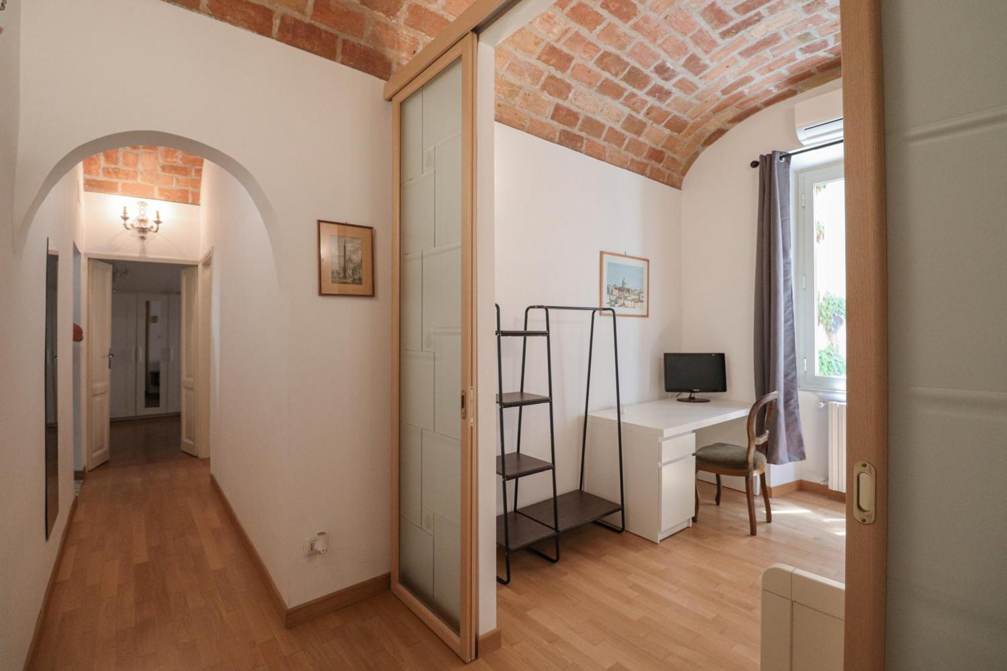 Casa Cecilia A Monti Apartment Рим Екстериор снимка