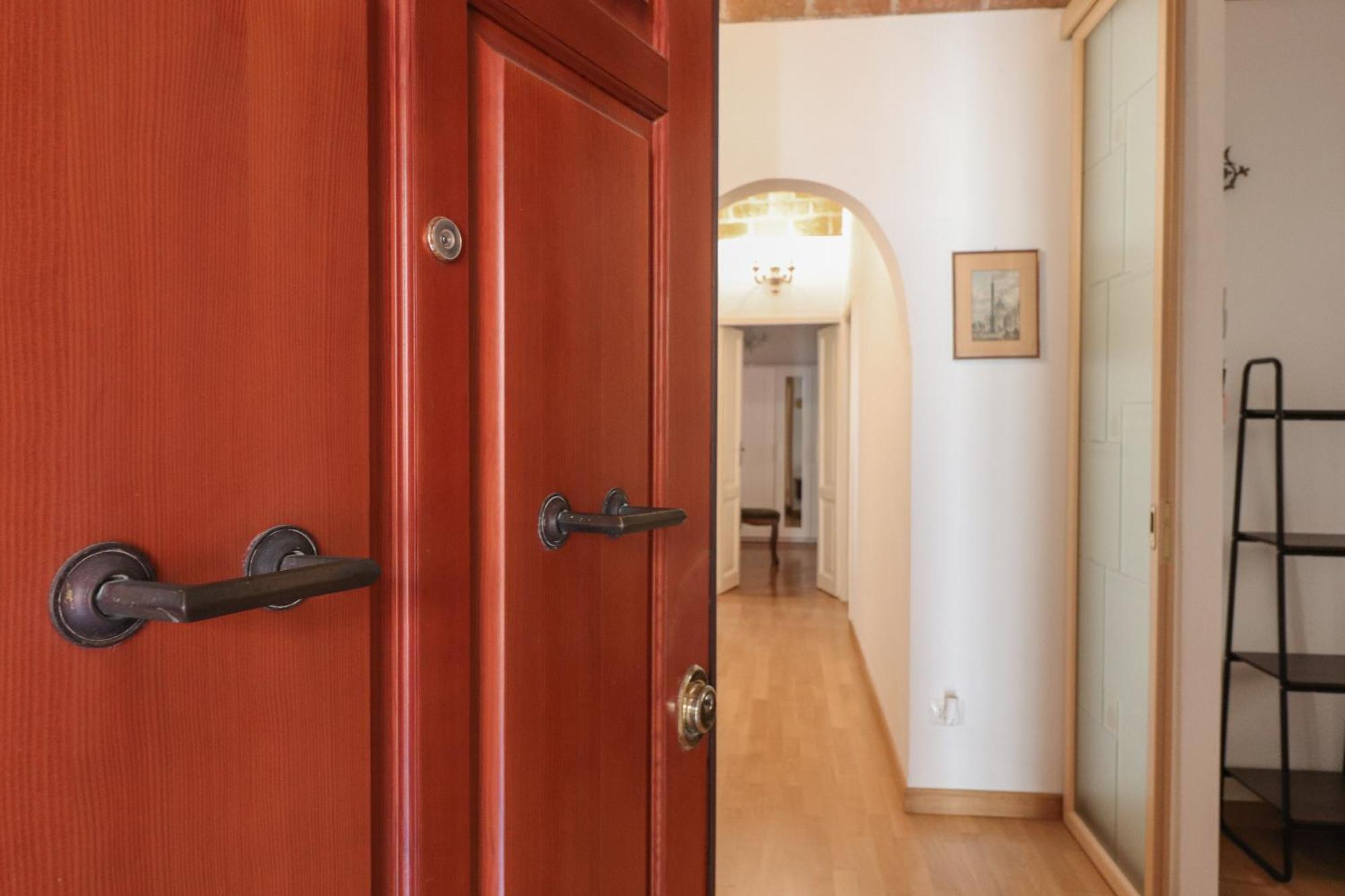 Casa Cecilia A Monti Apartment Рим Екстериор снимка